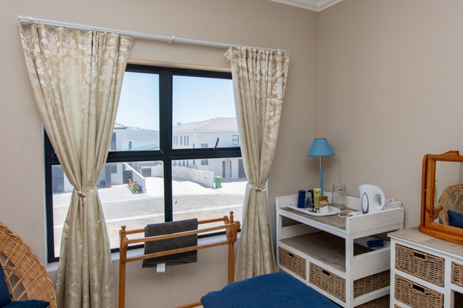 5 Bedroom Property for Sale in Myburgh Park Western Cape